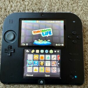 Nintendo 2DS Handheld Console - Black and Blue New battery, 4GB SD